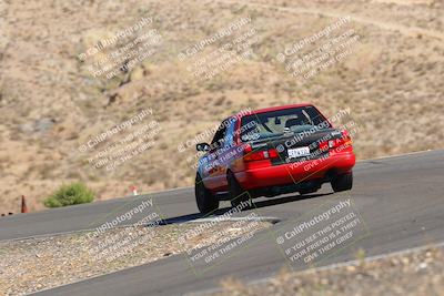 media/Oct-01-2022-Team Topak Racing (Sat) [[f860fb51be]]/2-Inter Low 2/session 1 turn 3/
